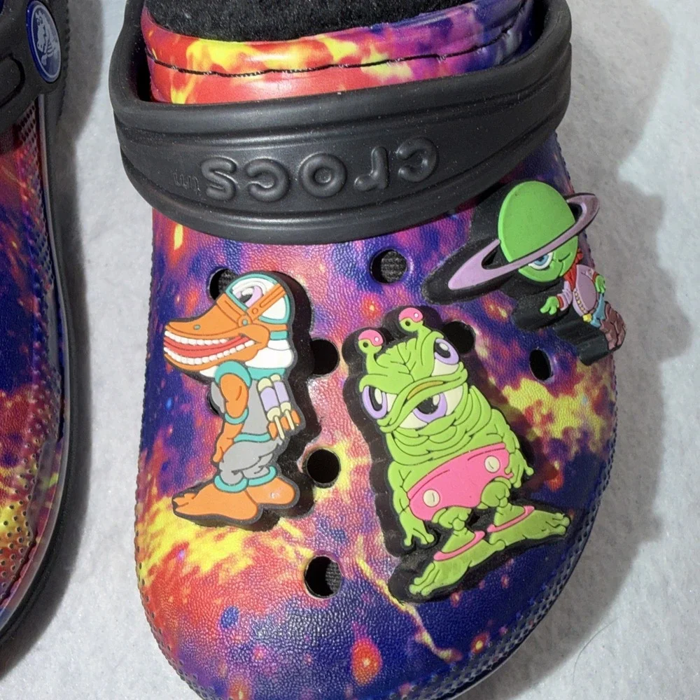 Crocs Classic Lined Clogs Kids C11 Galaxy Space Print Alien Jibbitz Black Fleece